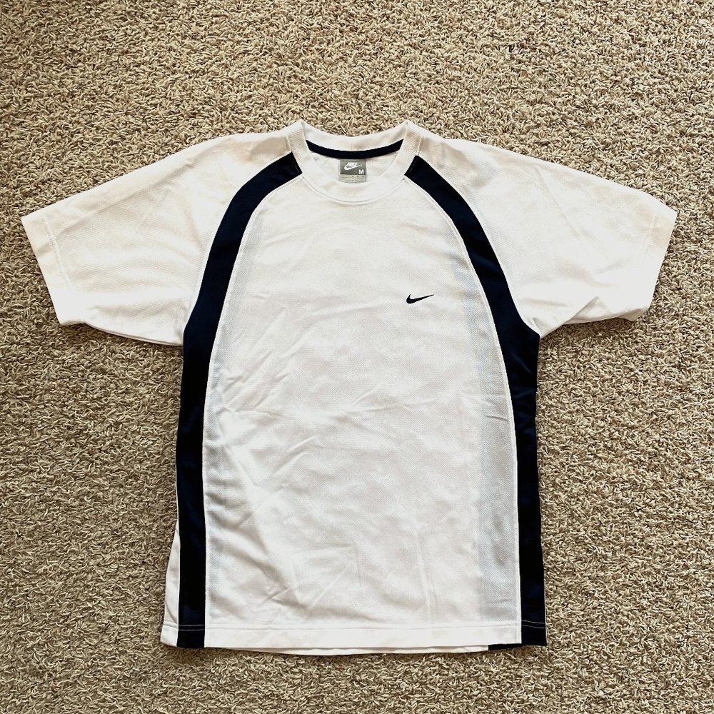 Nike Athletic Shirt Size Medium